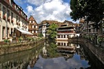 Na wakacje do Francji! Zobacz nasz przewodnik po najpiękniejszych miastach