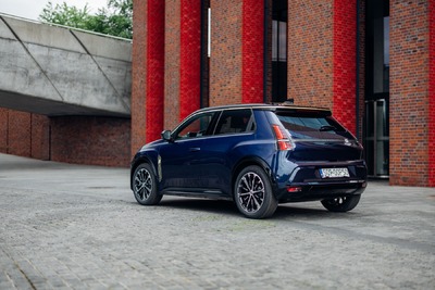 Zyskaj nawet 72 tys. zł na zakupie nowego auta! Sprawdź korzyści programu NaszEauto w salonach Grupy Pietrzak
