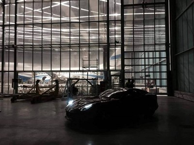 F12 Berlinetta na lotnisku w Katowicach