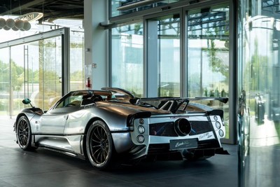 Otworzyliśmy najnowocześniejszy salon Alpine w Europie wraz z salonem Pagani!