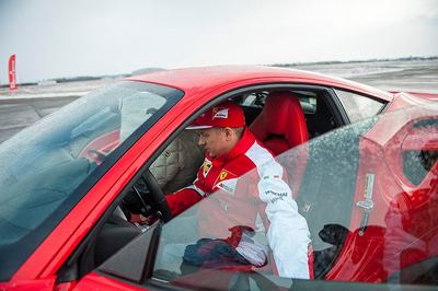 Kimi Raikkonen w Ostrawie testuje razem z nami 488 GTB